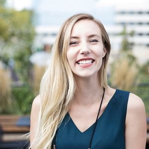 Meet your Posher, Abigail